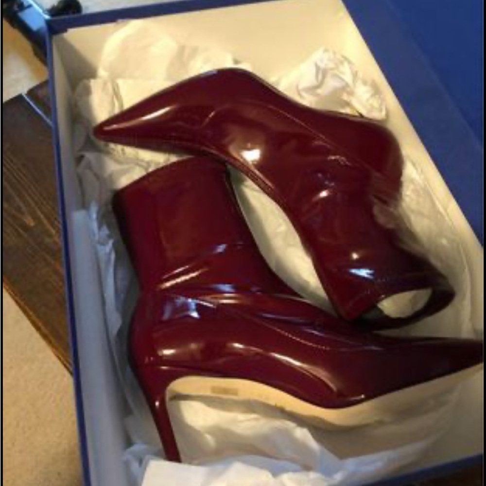 The STUART 75 STRETCH BOOTIE